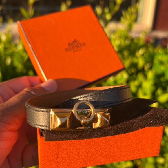 Gorgeous! HERMES Collier de Chien Bracelet Black Leather Gold Hardware With Box - Picture 11 of 13
